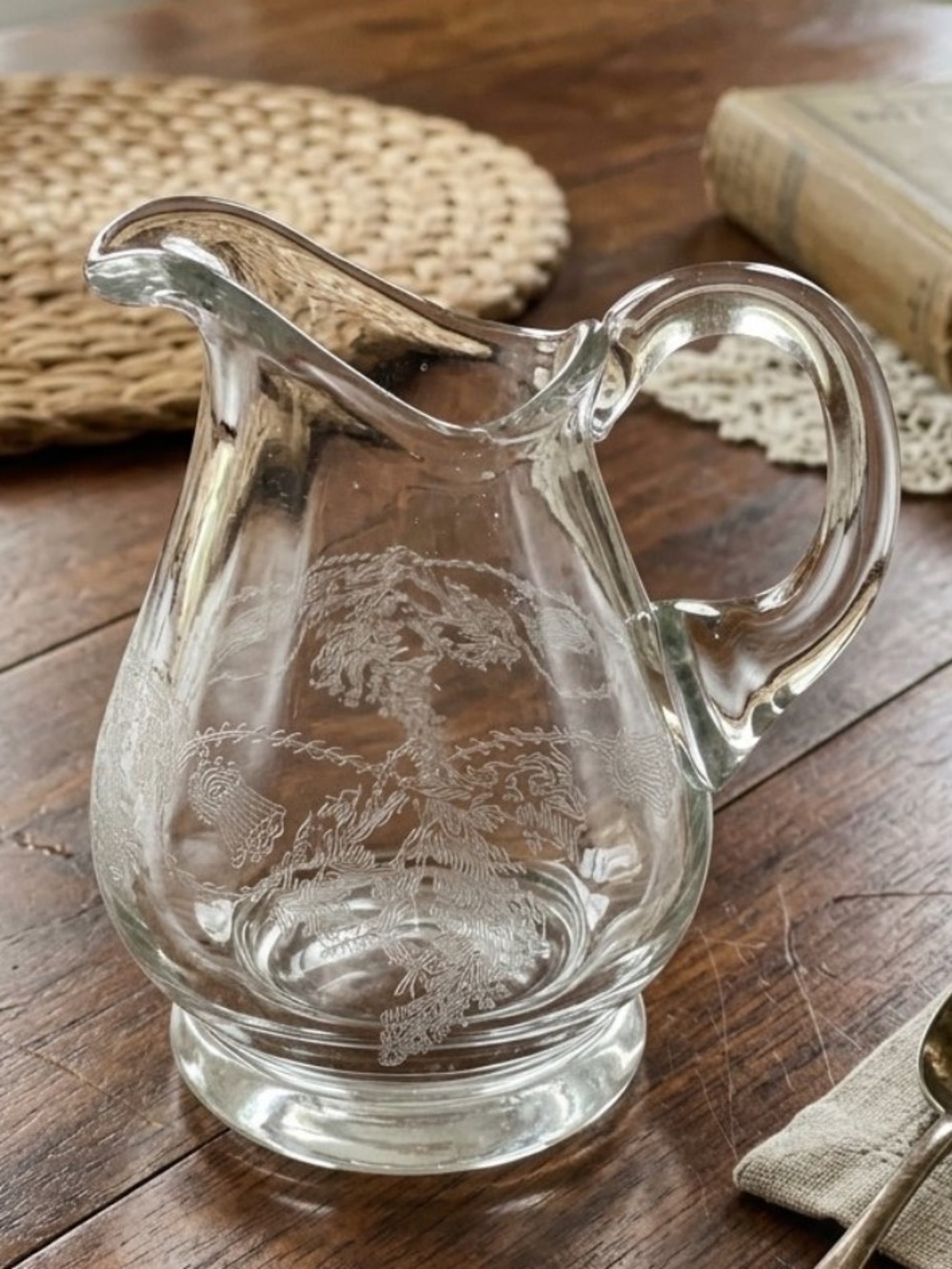 Thistle by Bohemia Crystal Crystalex Creamer
BOCTHI Etched Leaves